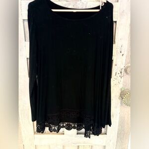 Elegant Black Lace Hem Women's Top long sleeve xl